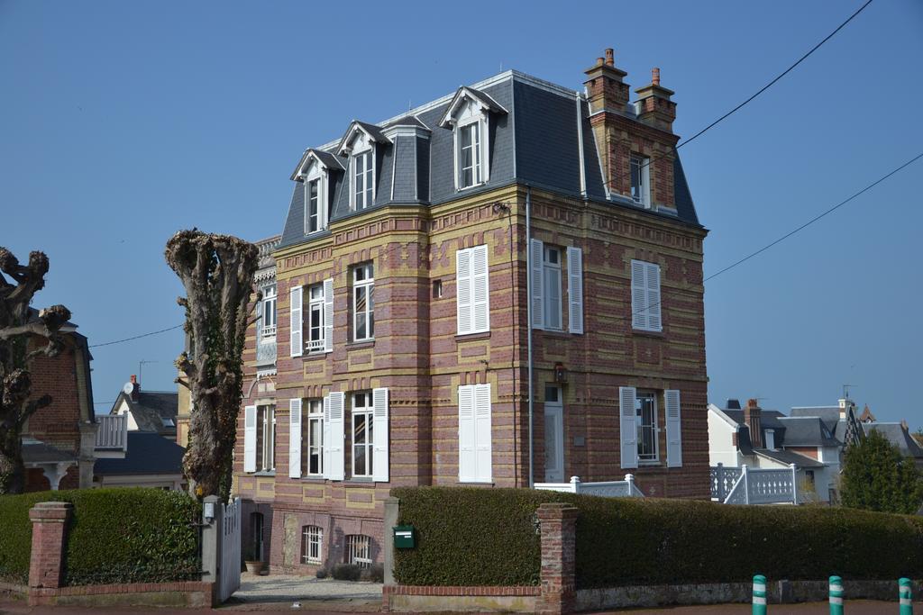 Guesthouse La Mascotte Villers-sur-Mer Eksteriør bilde