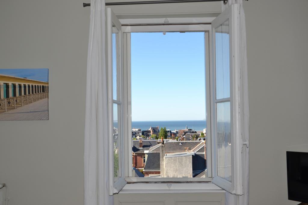 Guesthouse La Mascotte Villers-sur-Mer Eksteriør bilde